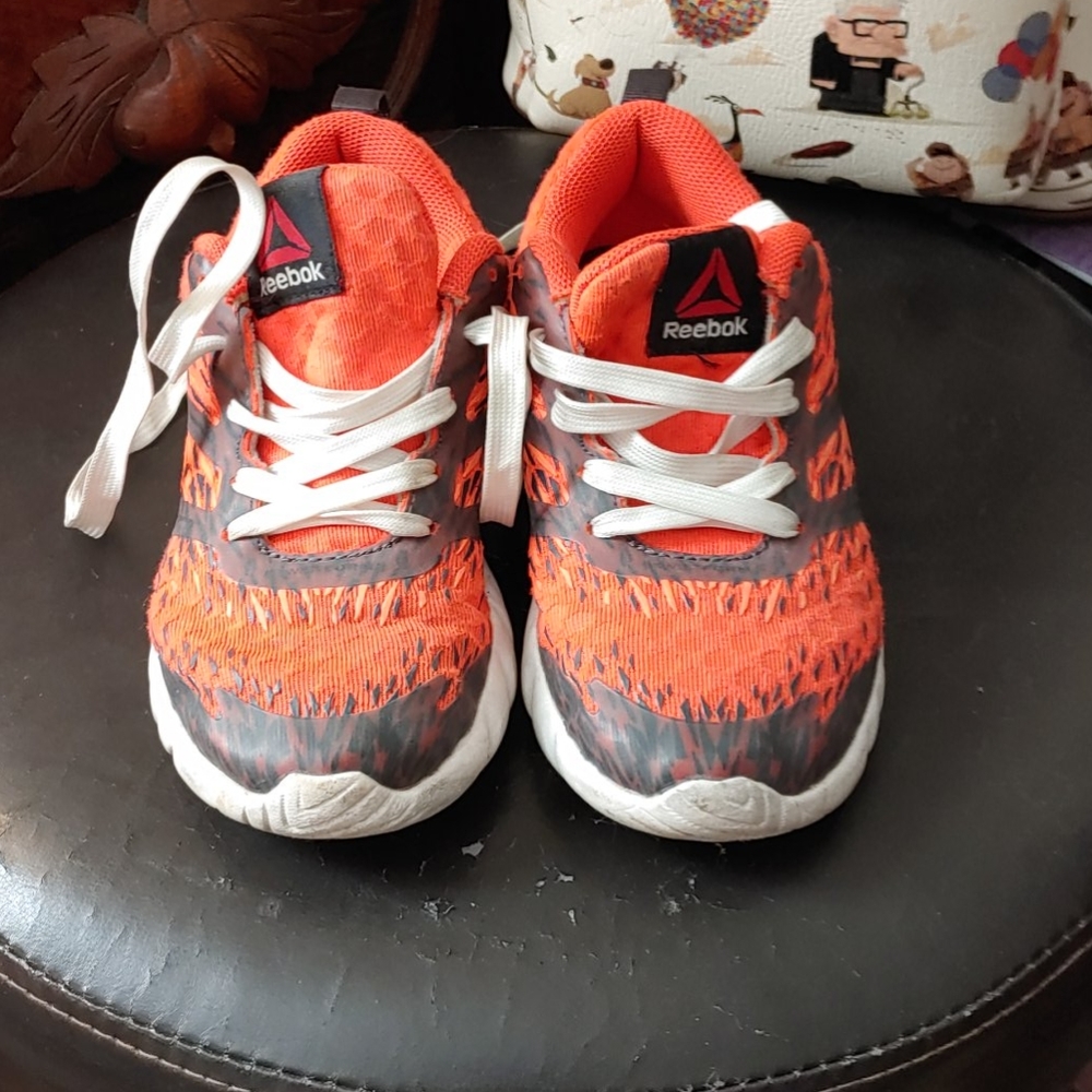 Running shoes